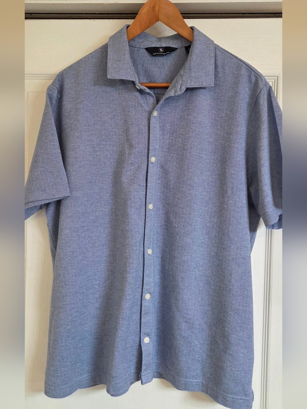 Mens Button Down.  Blue Herringbone Pattern XL